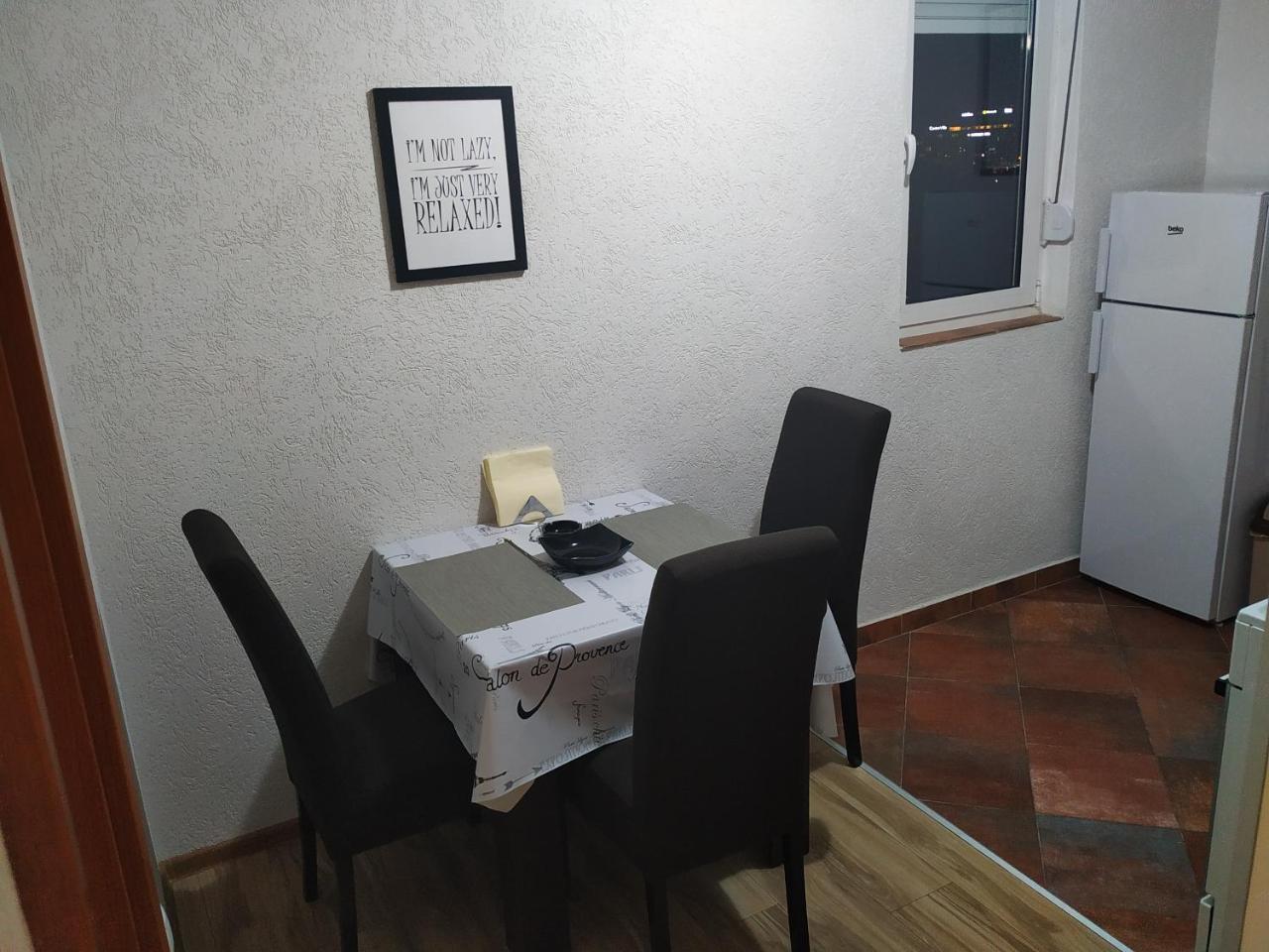 Apartment Dora ポドゴリツァ エクステリア 写真